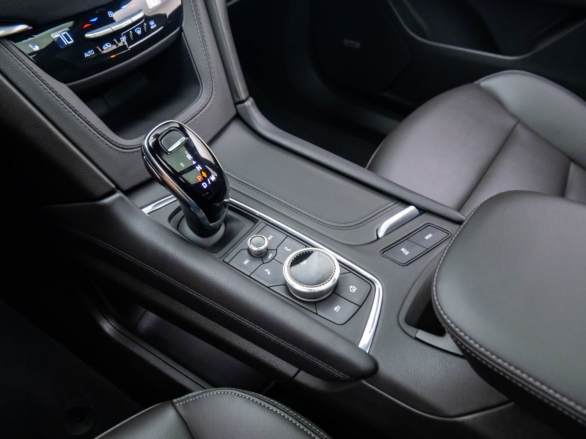Vehicle image 16 of 40