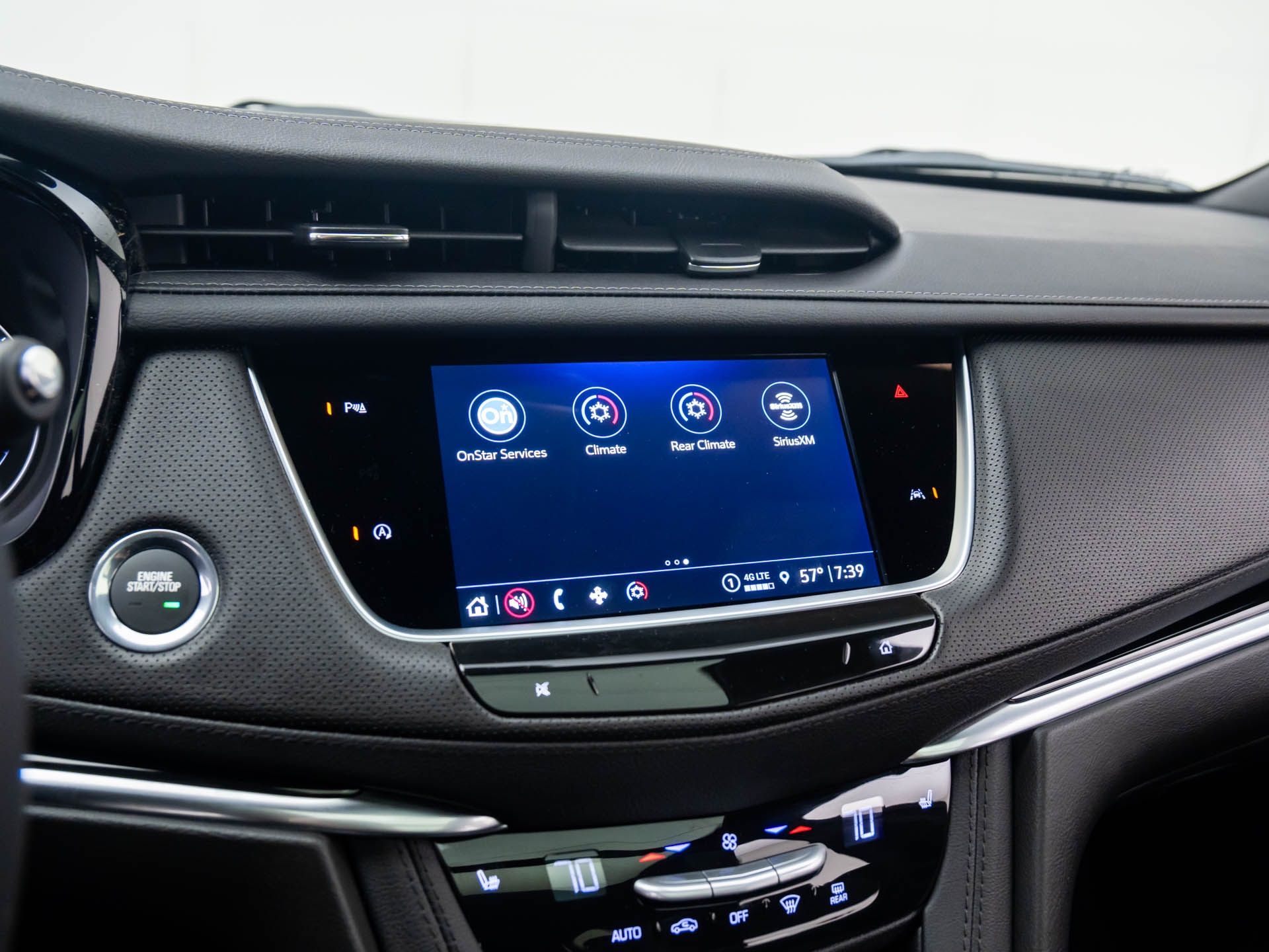 Vehicle image 20 of 40