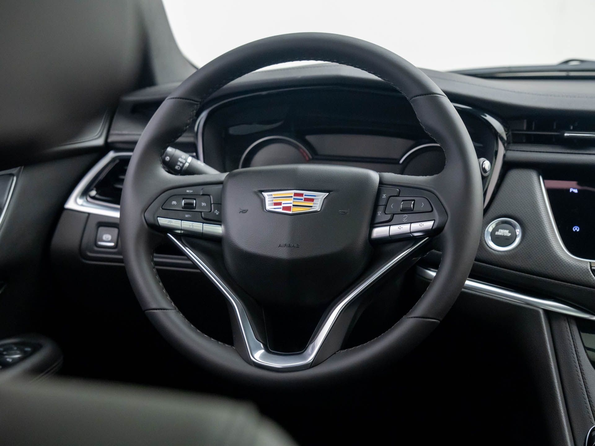Vehicle image 15 of 40