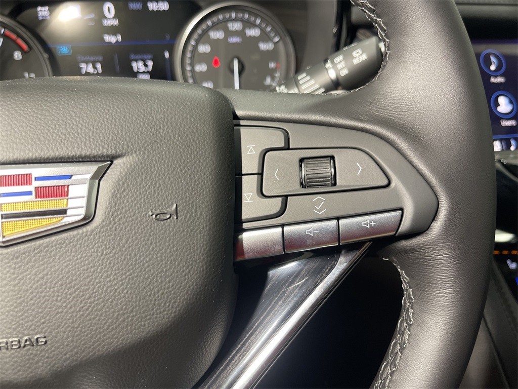 Vehicle image 25 of 31