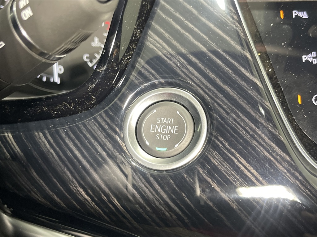 Vehicle image 29 of 31