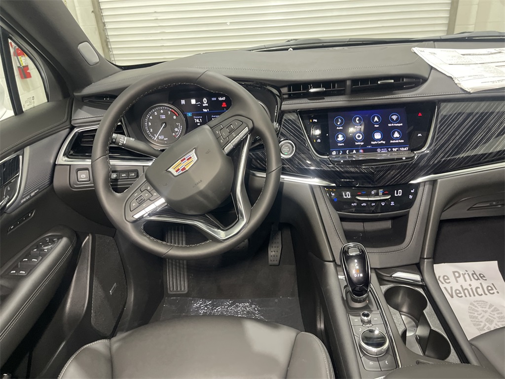 Vehicle image 14 of 31