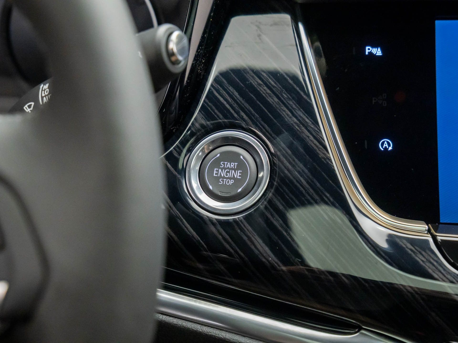 Vehicle image 36 of 39