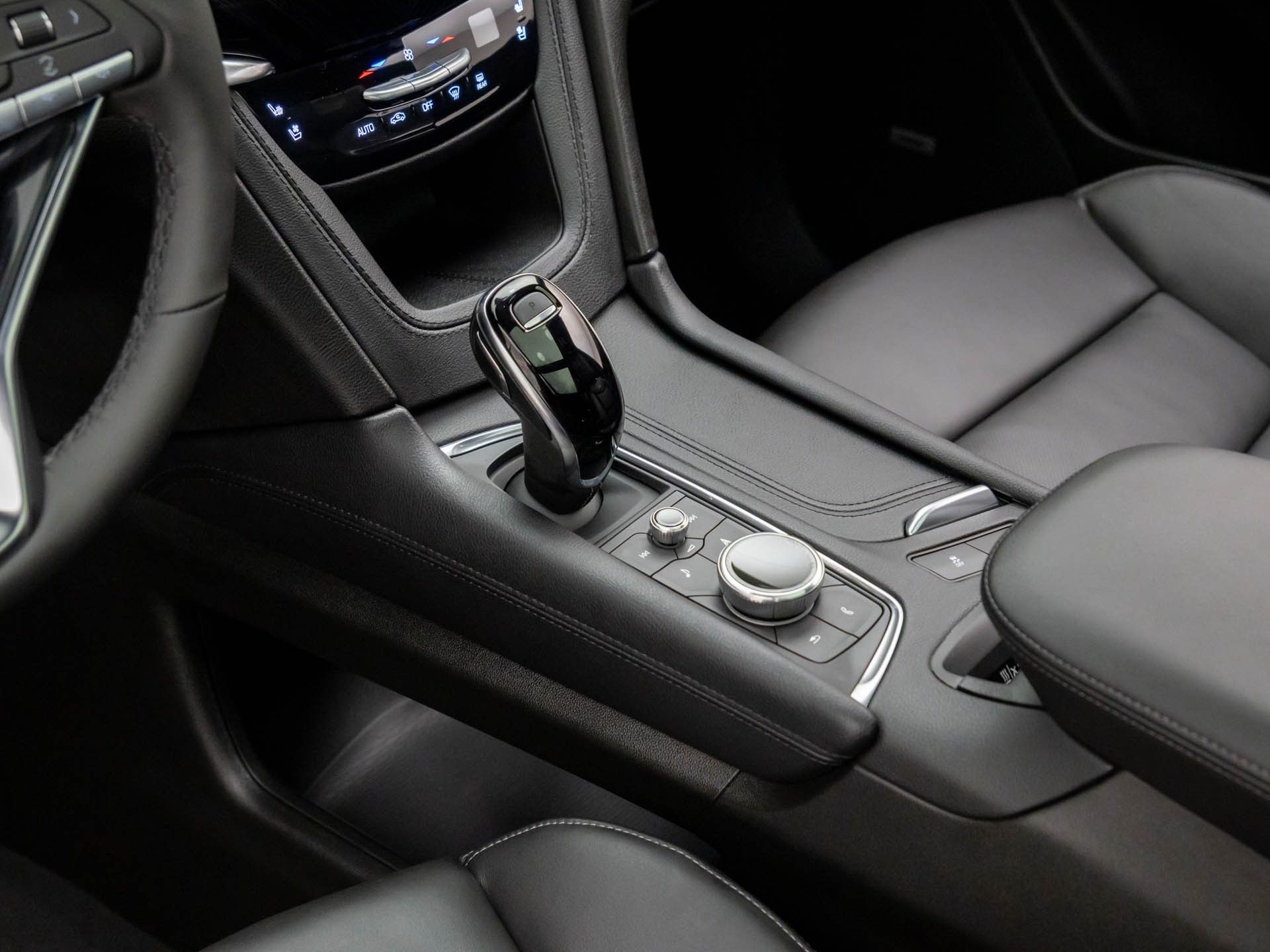 Vehicle image 24 of 39