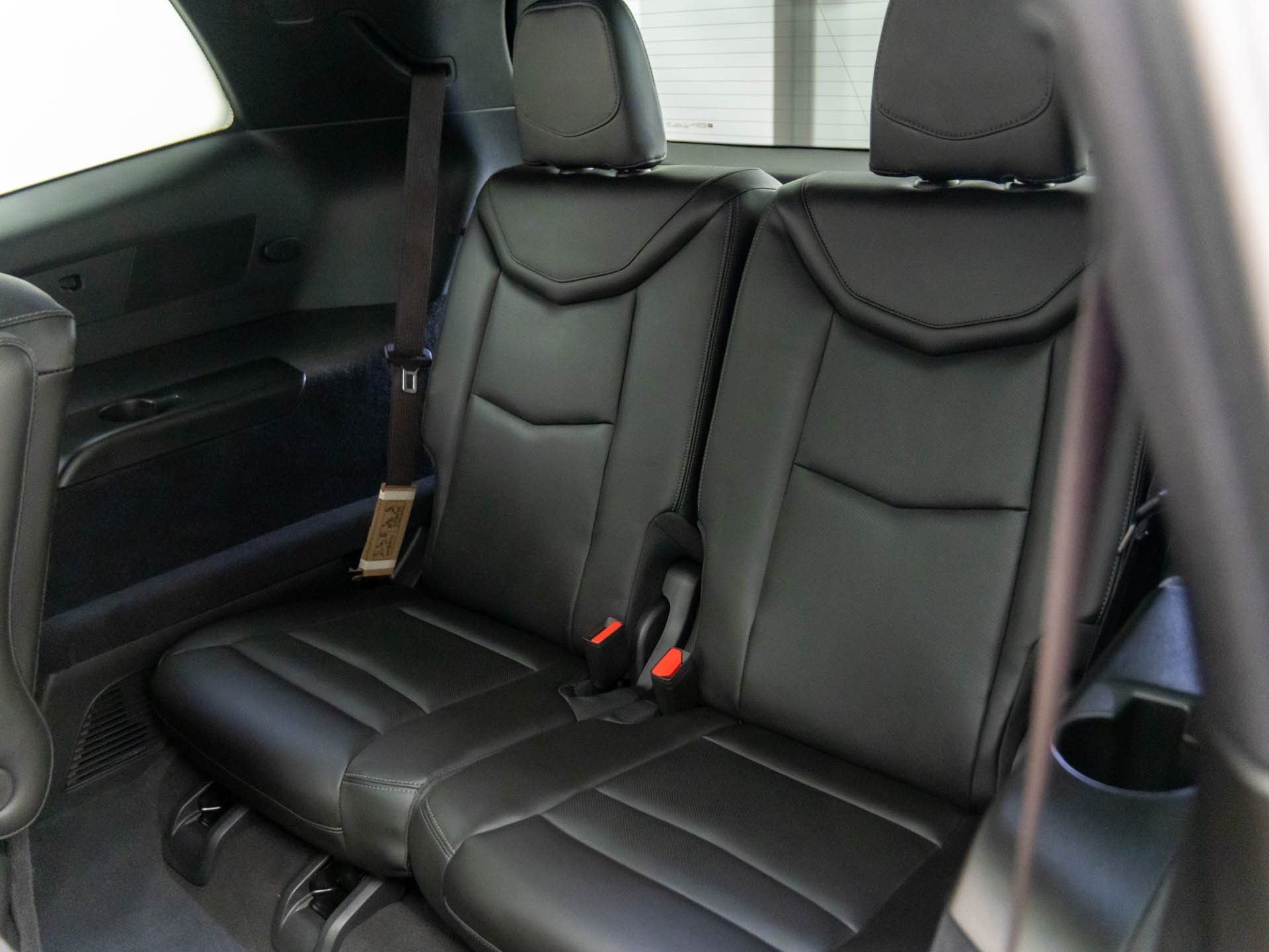 Vehicle image 19 of 35