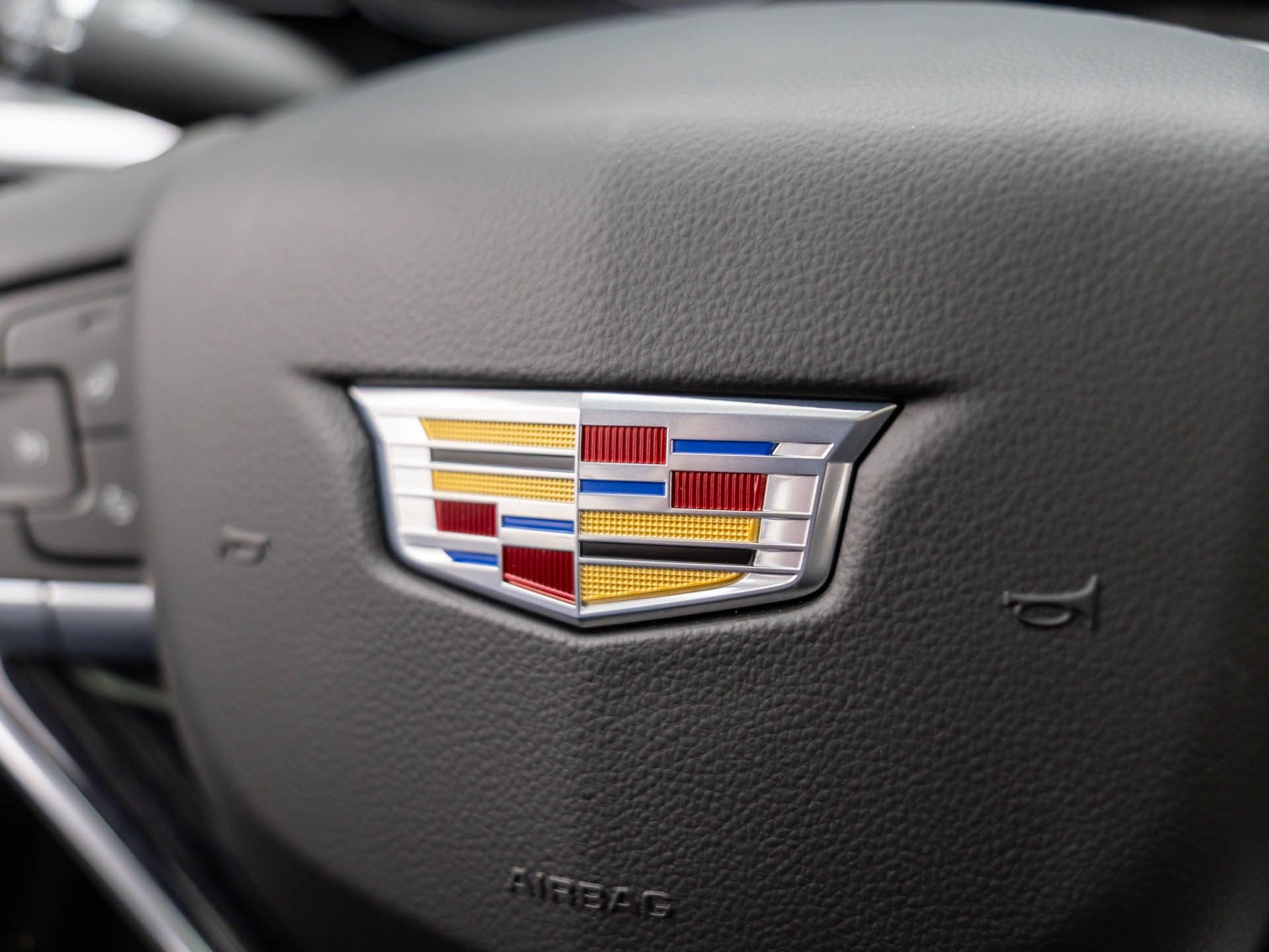 Vehicle image 23 of 35