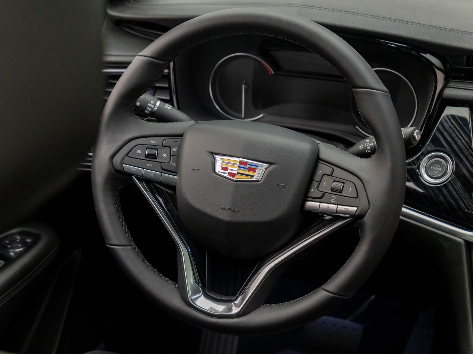 Vehicle image 16 of 39