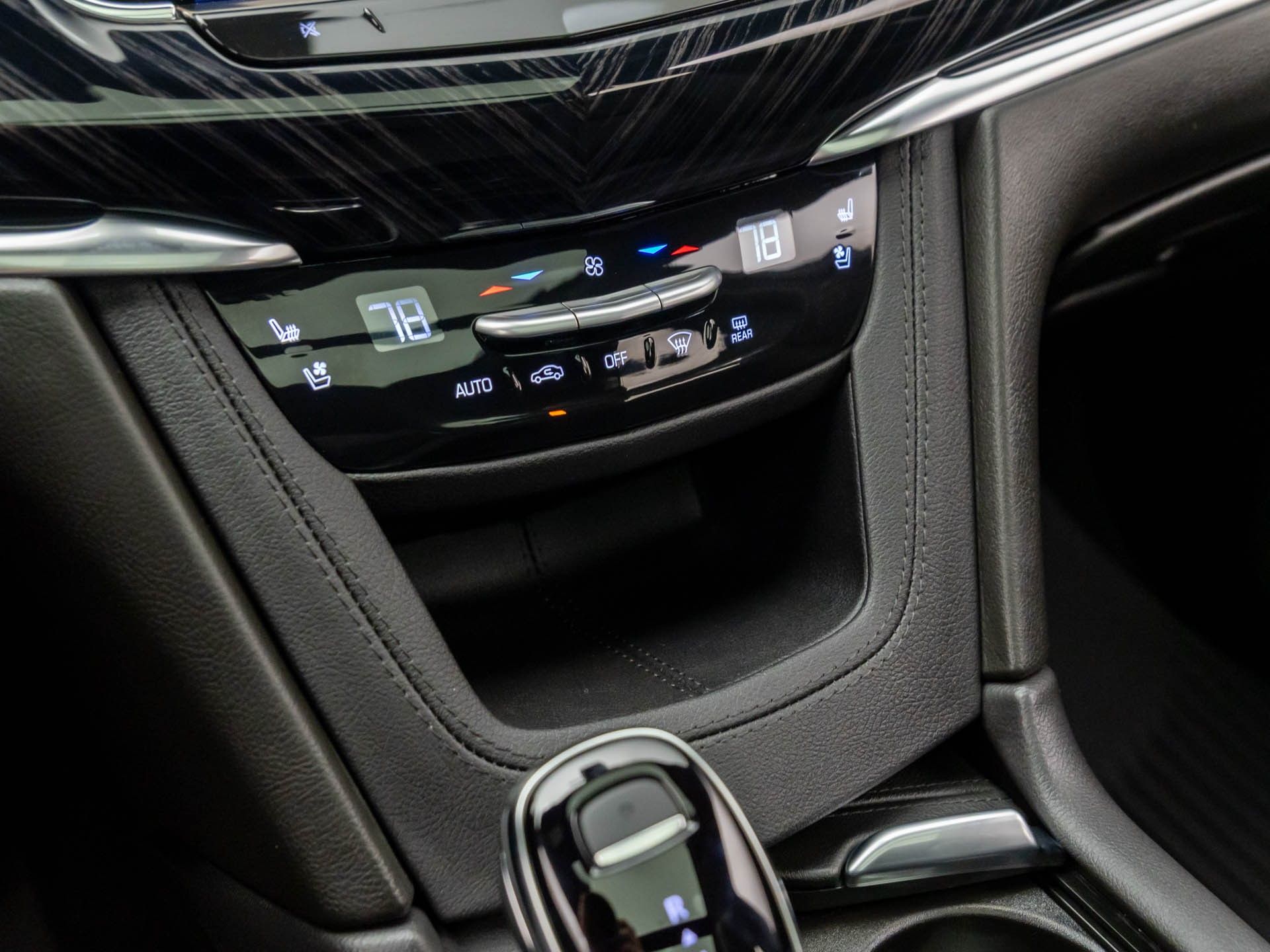Vehicle image 26 of 39