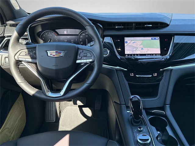 Vehicle image 7 of 18