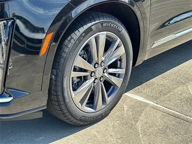 Vehicle image 17 of 18