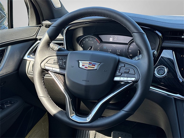Vehicle image 10 of 18