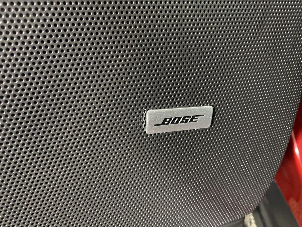 2025 Cadillac XT6 Premium Luxury Image 27 of 34