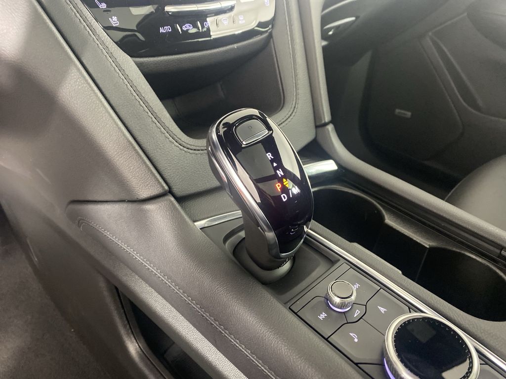 2025 Cadillac XT6 Premium Luxury Image 24 of 34