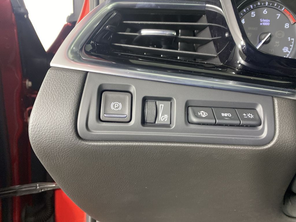 2025 Cadillac XT6 Premium Luxury Image 20 of 34