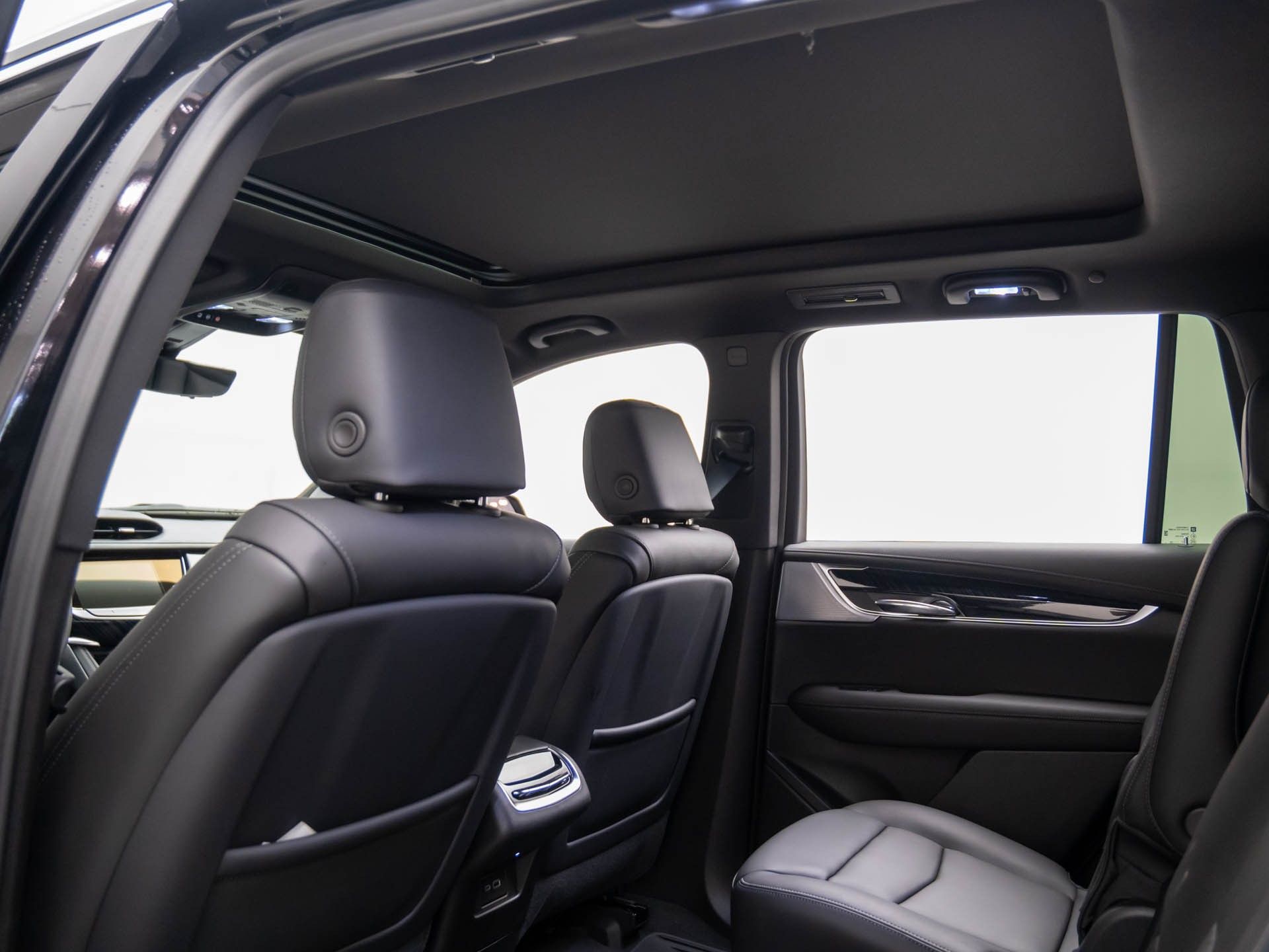 Vehicle image 12 of 45