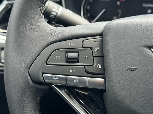 Vehicle image 12 of 18