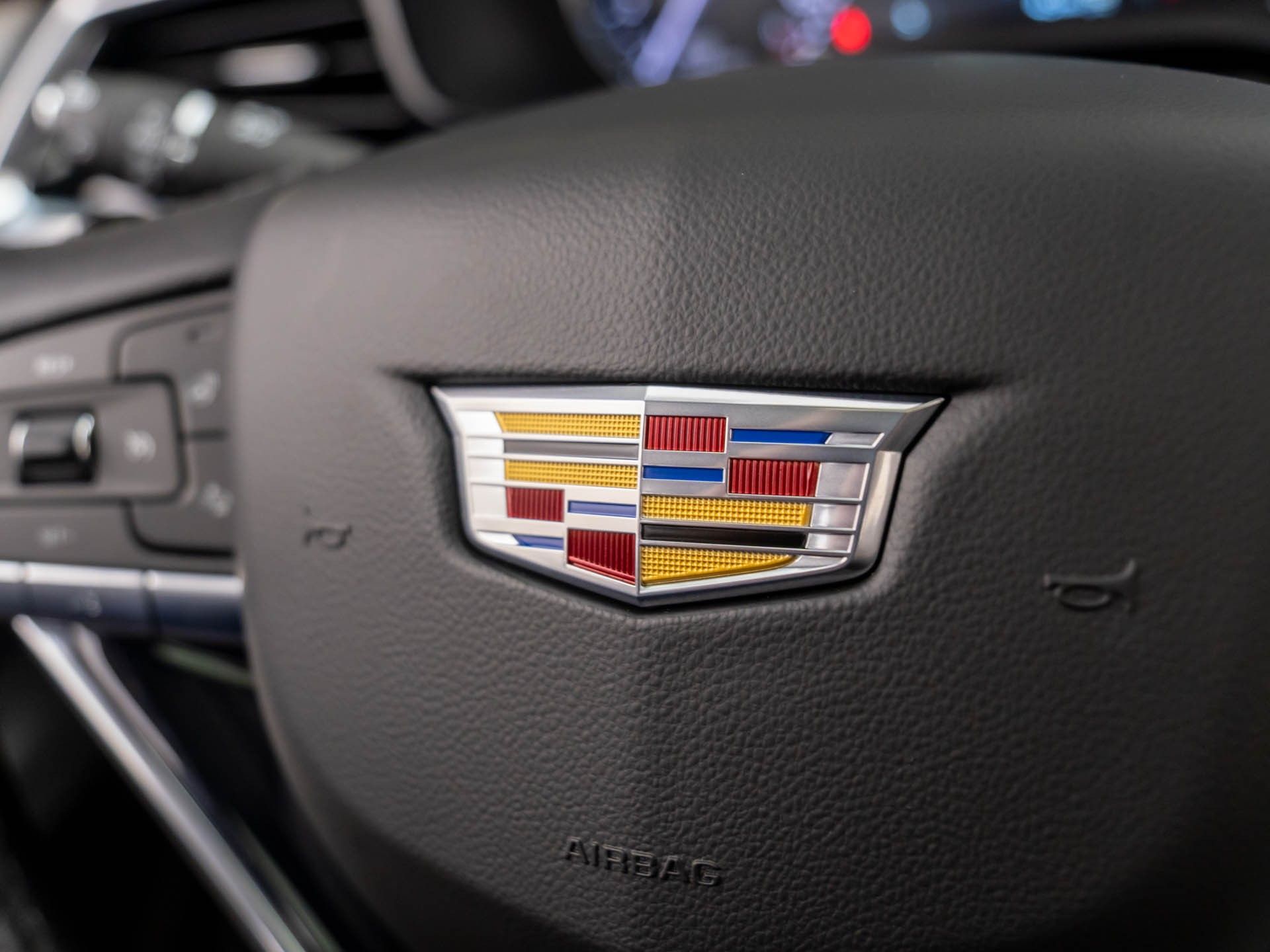 Vehicle image 26 of 40