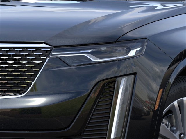 Vehicle image 10 of 24