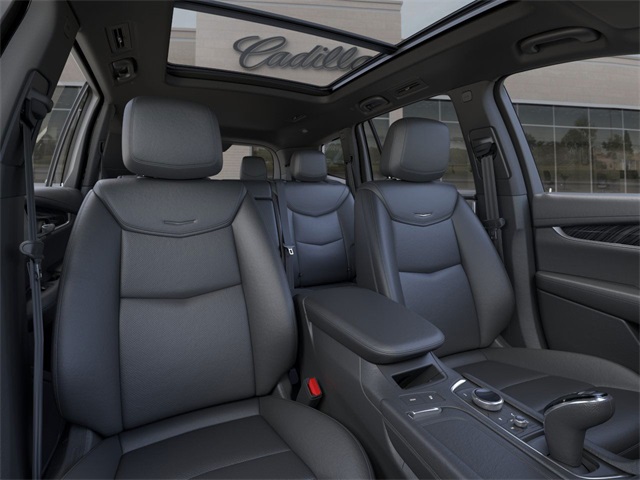 Vehicle image 16 of 24