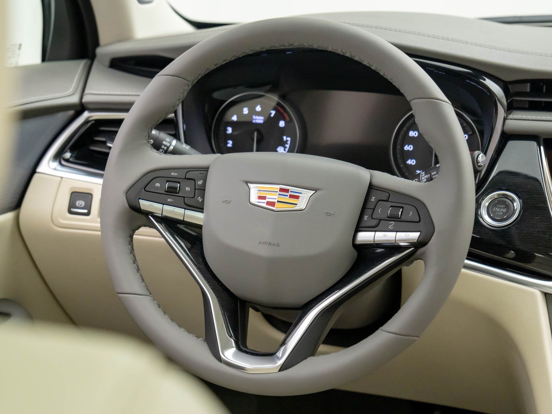 Vehicle image 13 of 49