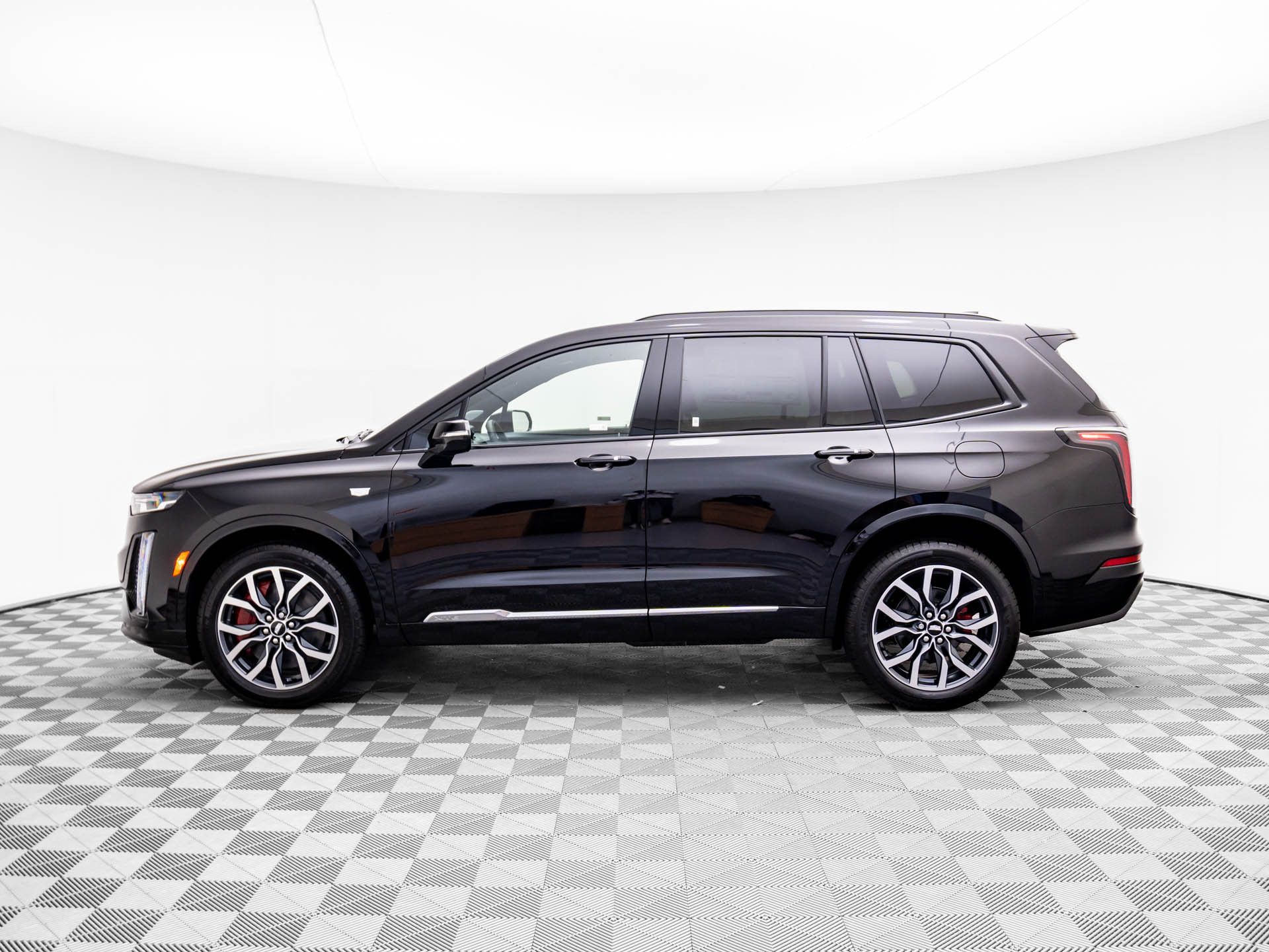 Vehicle image 11 of 40