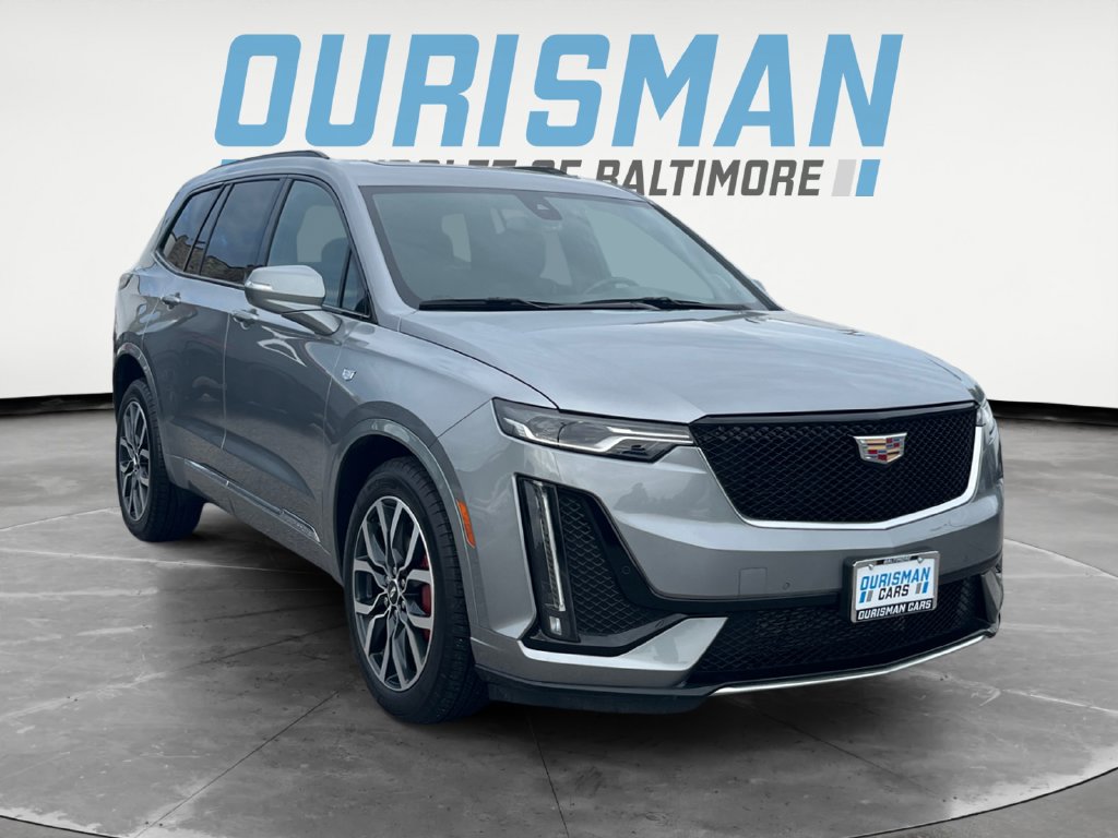 2025 Cadillac XT6 Sport Image 3 of 20