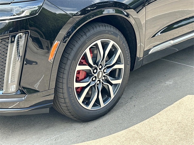 Vehicle image 17 of 18