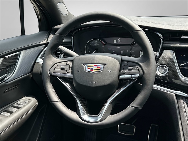 Vehicle image 10 of 18