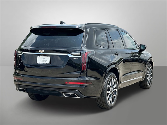Vehicle image 4 of 18