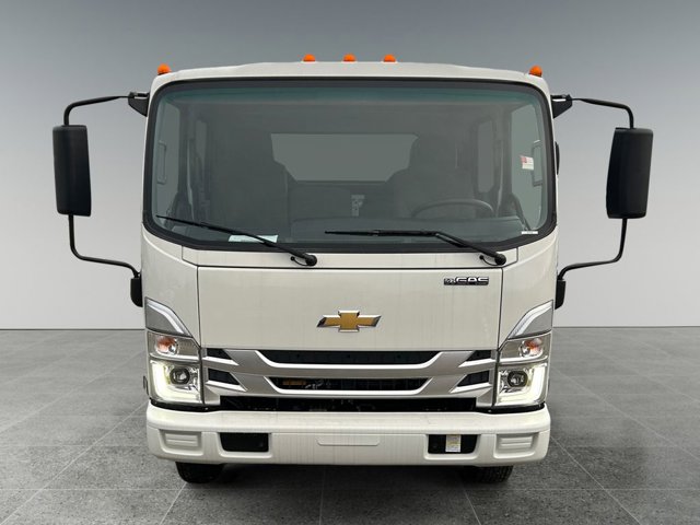 2025 Chevrolet 4500 HG LCF Gas Base Image 3 of 30