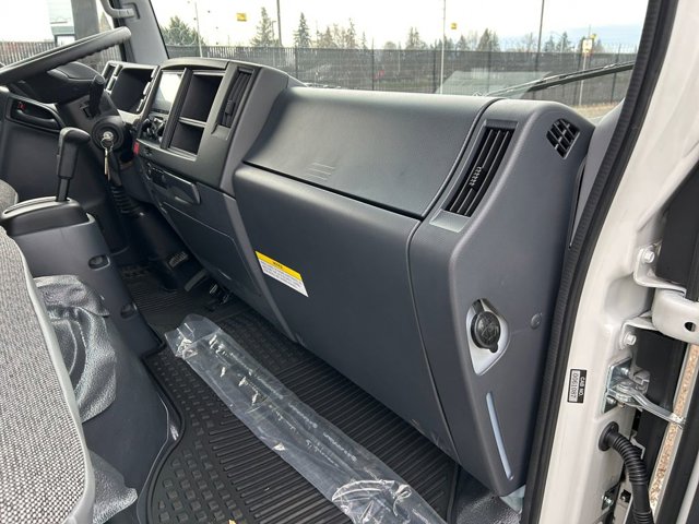 2025 Chevrolet 4500 HG LCF Gas Base Image 28 of 30