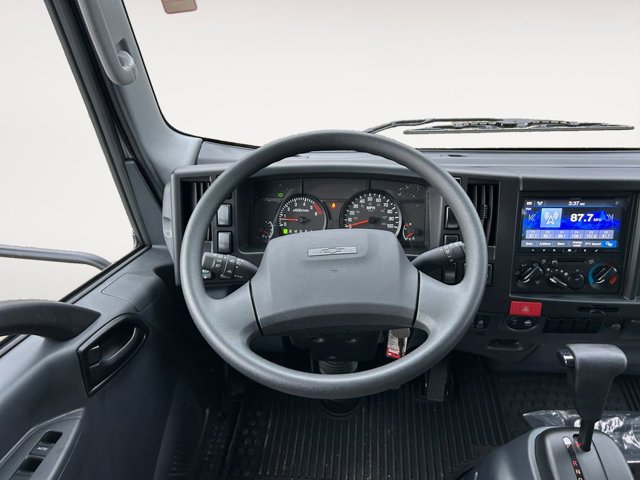 2025 Chevrolet 4500 HG LCF Gas Base Image 14 of 30