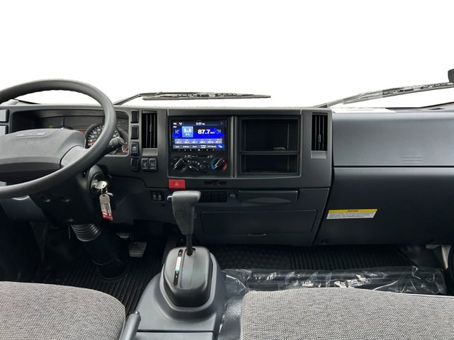 2025 Chevrolet 4500 HG LCF Gas Base Image 13 of 30