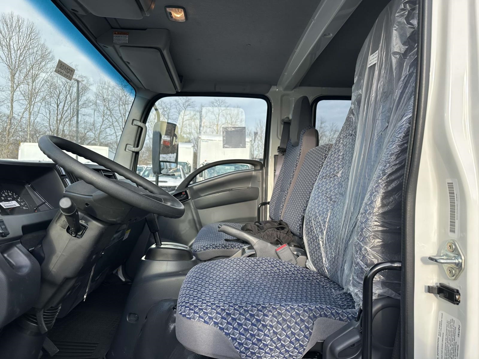 2025 Chevrolet 4500 HG LCF Gas Base Image 4 of 16