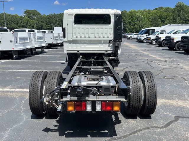 2025 Chevrolet 4500 HG LCF Gas Base Image 10 of 32