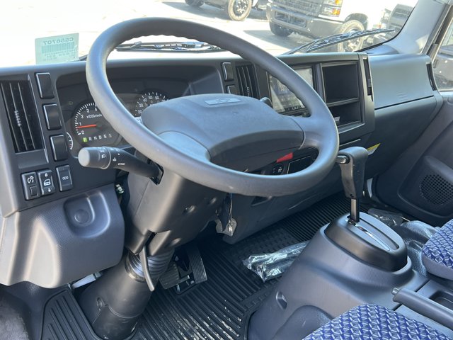 2025 Chevrolet 4500 HG LCF Gas Base Image 16 of 32