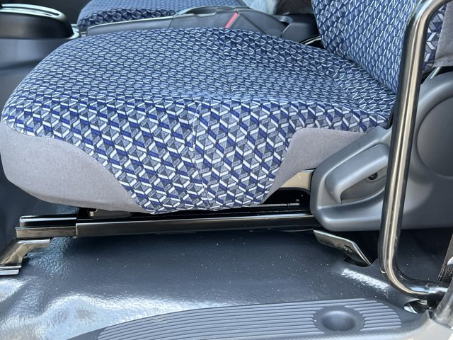 2025 Chevrolet 4500 HG LCF Gas Base Image 12 of 32