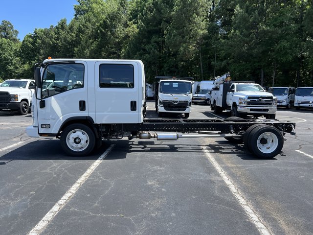 2025 Chevrolet 4500 HG LCF Gas Base Image 6 of 32