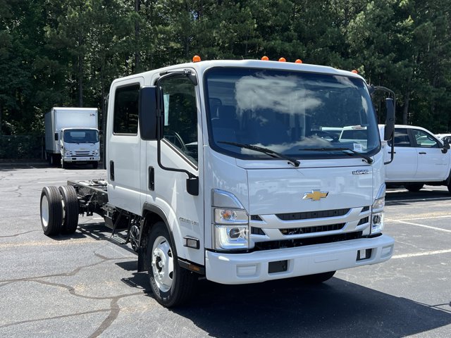 2025 Chevrolet 4500 HG LCF Gas Base Image 4 of 32