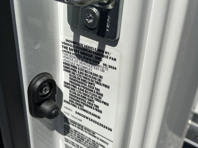 2025 Chevrolet 4500 HG LCF Gas Base Image 17 of 27