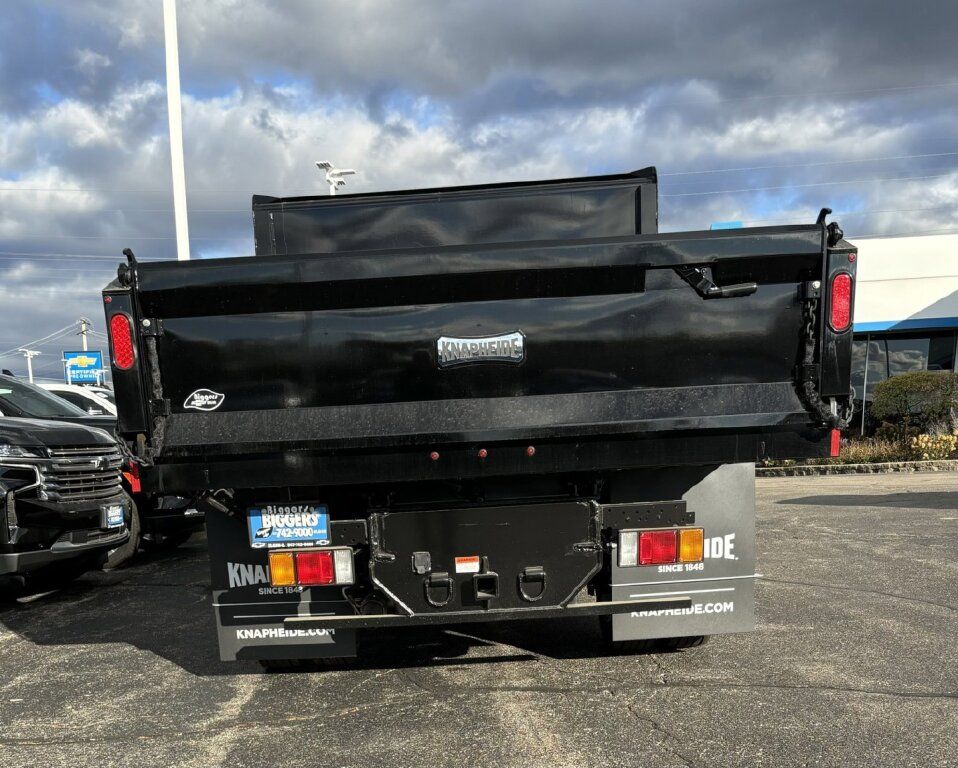 2025 Chevrolet 4500 HG LCF Gas Base Image 5 of 15