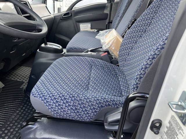 2025 Chevrolet 4500 HG LCF Gas Base Image 8 of 21