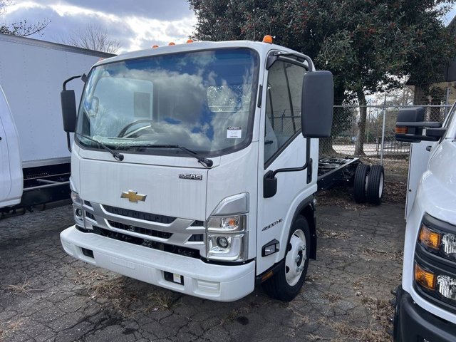 2025 Chevrolet 4500 HG LCF Gas Base Image 1 of 21
