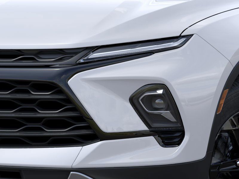 Vehicle image 10 of 24