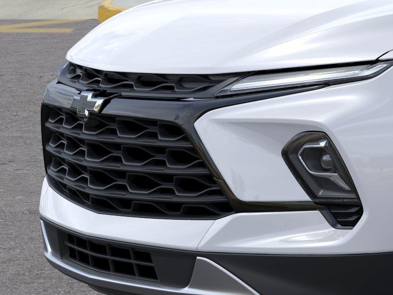 Vehicle image 13 of 24