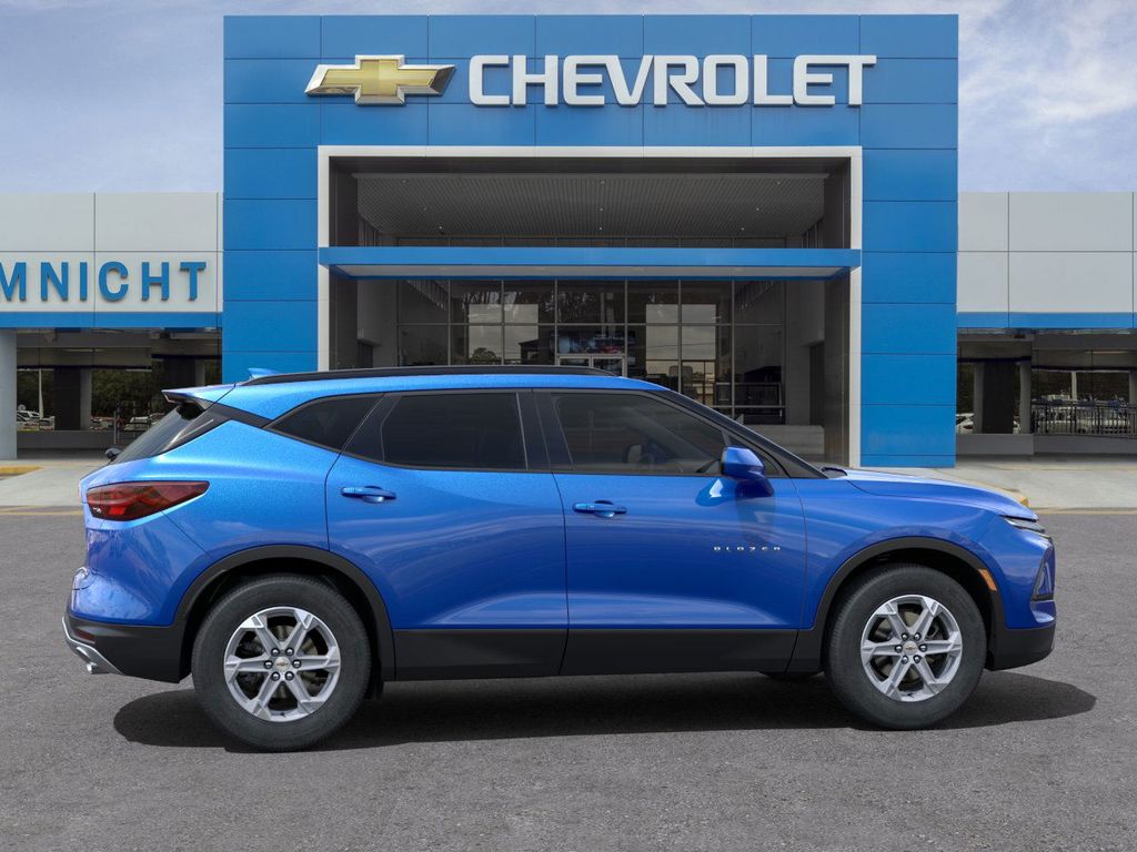 Vehicle image 6 of 24