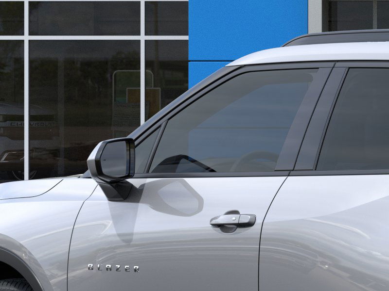 Vehicle image 12 of 24