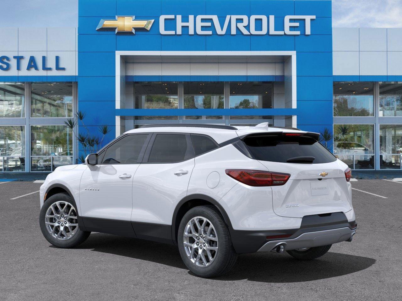Vehicle image 3 of 24