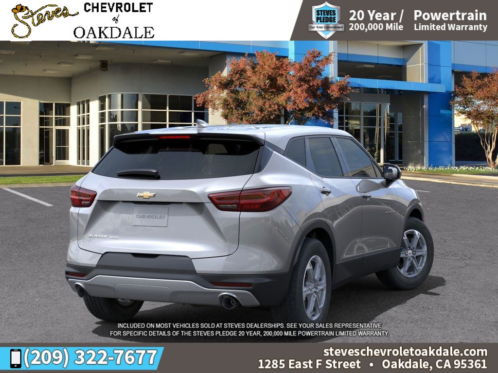Vehicle image 7 of 24