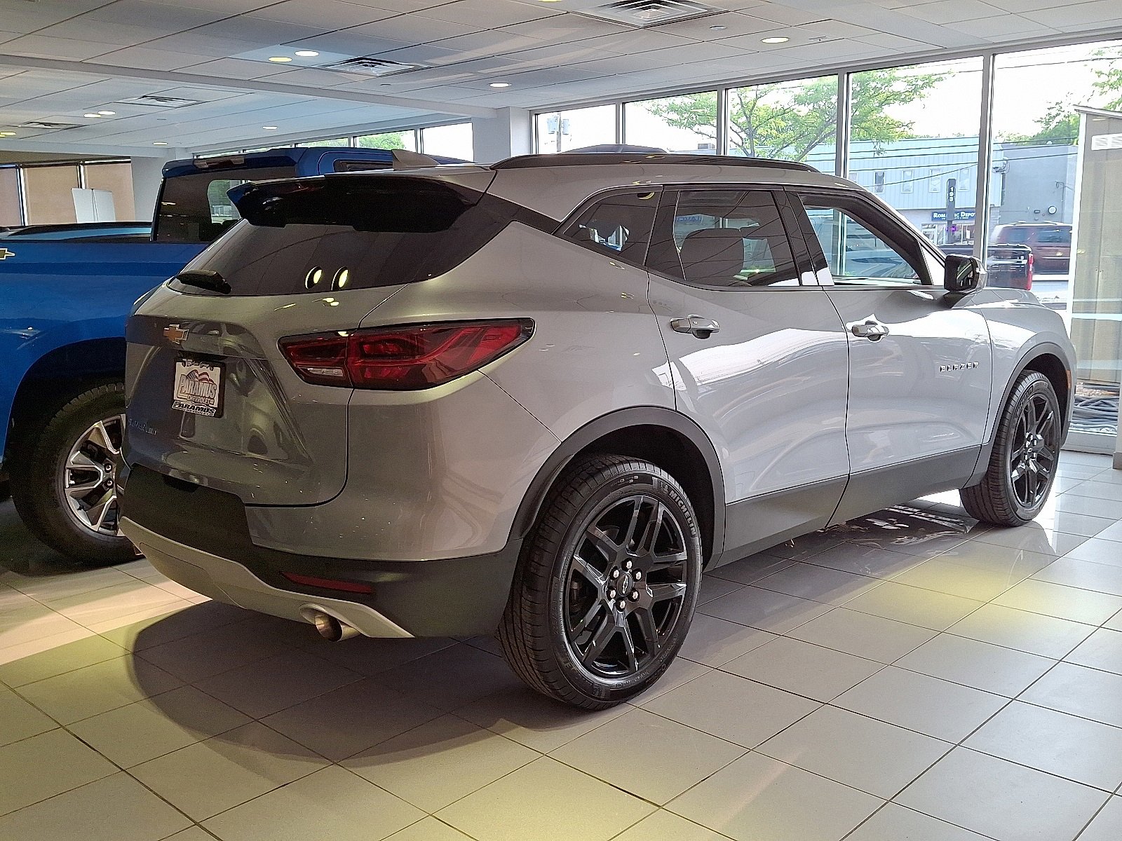 Vehicle image 9 of 35